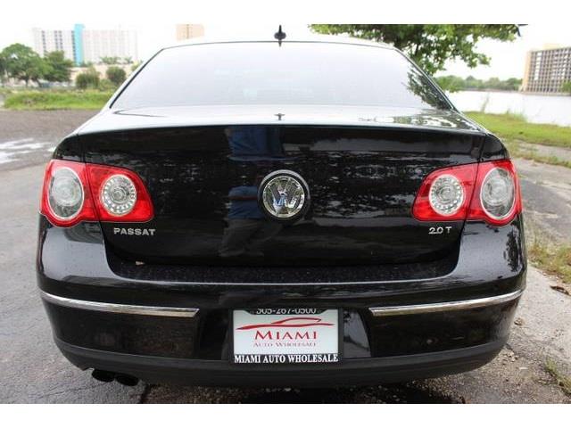 Volkswagen Passat 2009 photo 13