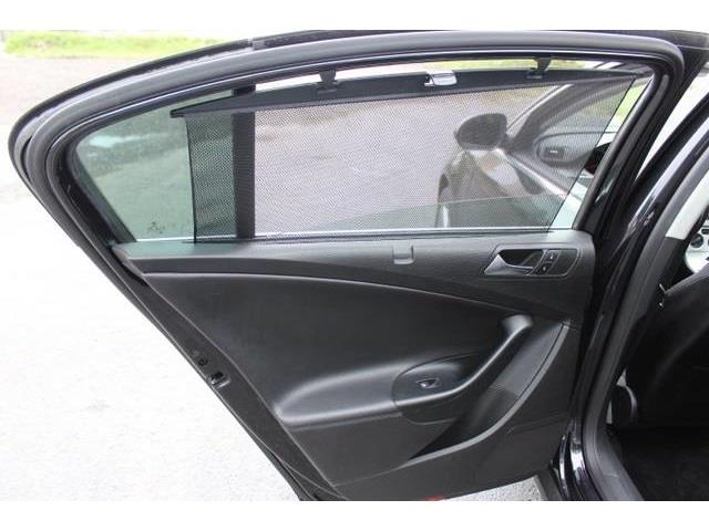 Volkswagen Passat 2009 photo 21