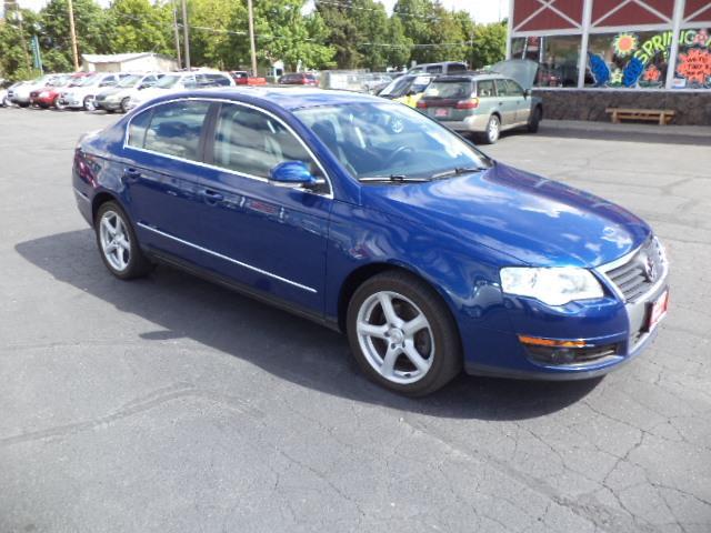 Volkswagen Passat 2009 photo 3