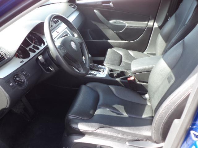 Volkswagen Passat 2009 photo 4