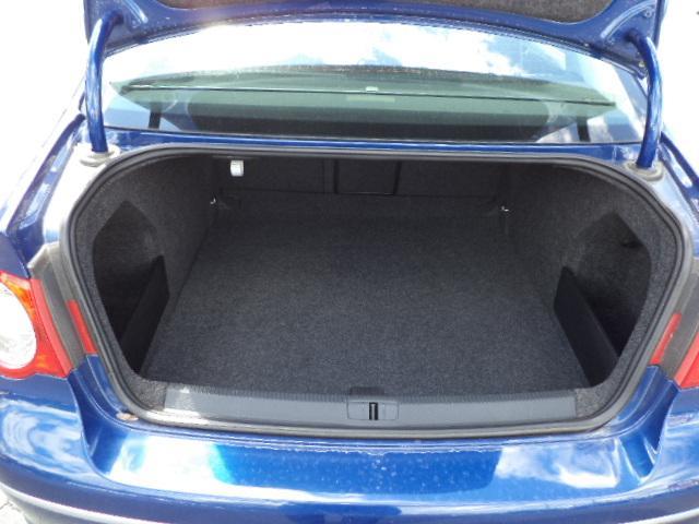 Volkswagen Passat 2009 photo 5