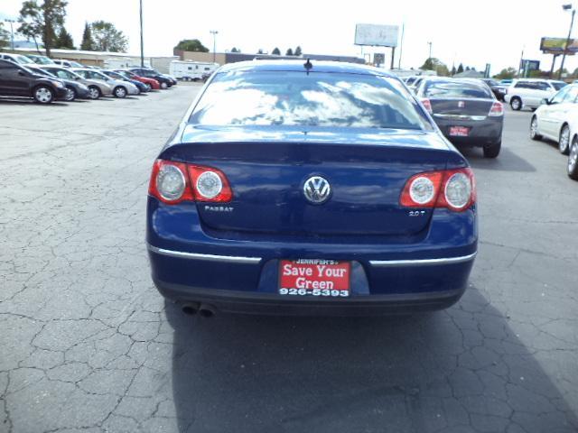 Volkswagen Passat 2009 photo 7