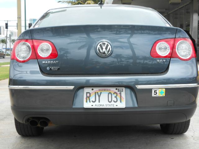 Volkswagen Passat 2010 photo 1