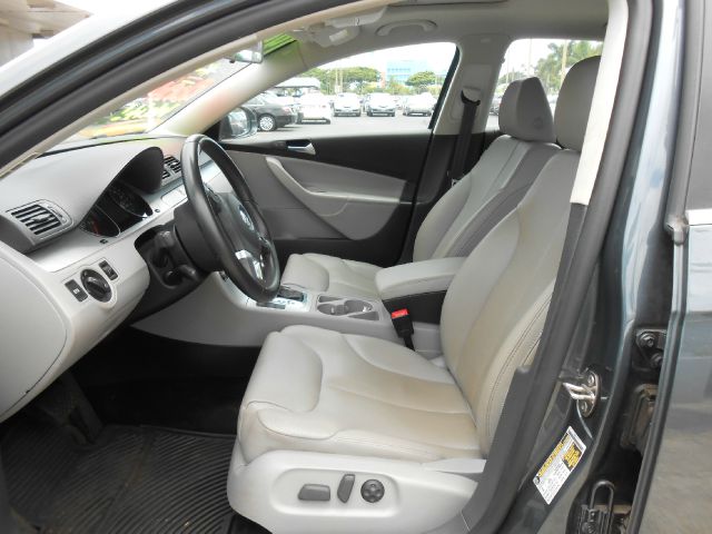 Volkswagen Passat 2010 photo 6