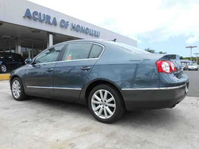 Volkswagen Passat 2010 photo 8