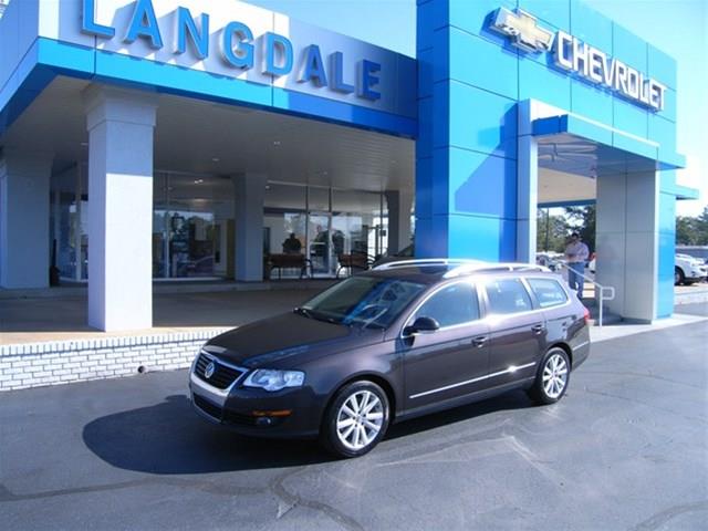 Volkswagen Passat 2010 photo 1