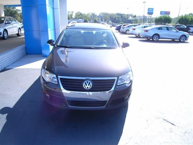 Volkswagen Passat 2010 photo 3