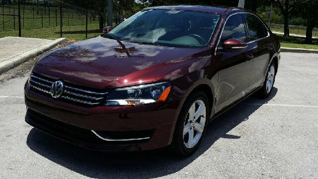 Volkswagen Passat 2012 photo 4