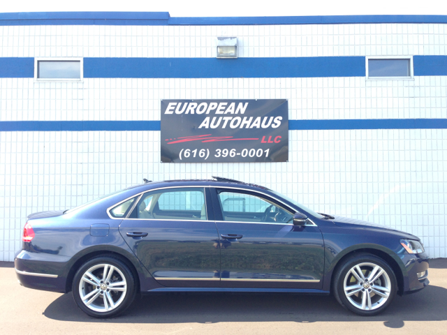 Volkswagen Passat 2012 photo 3