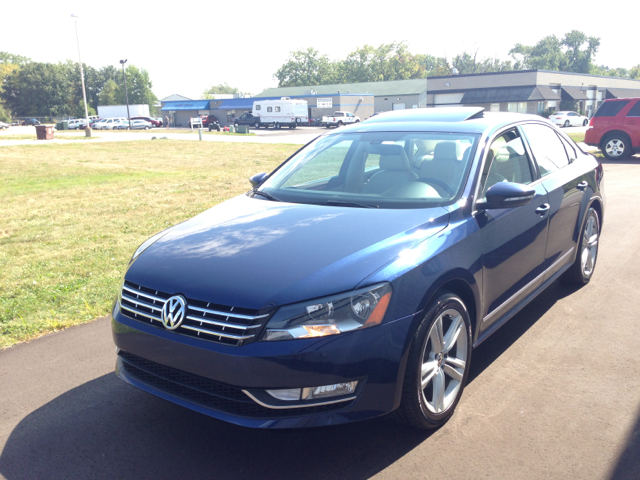 Volkswagen Passat 2012 photo 4
