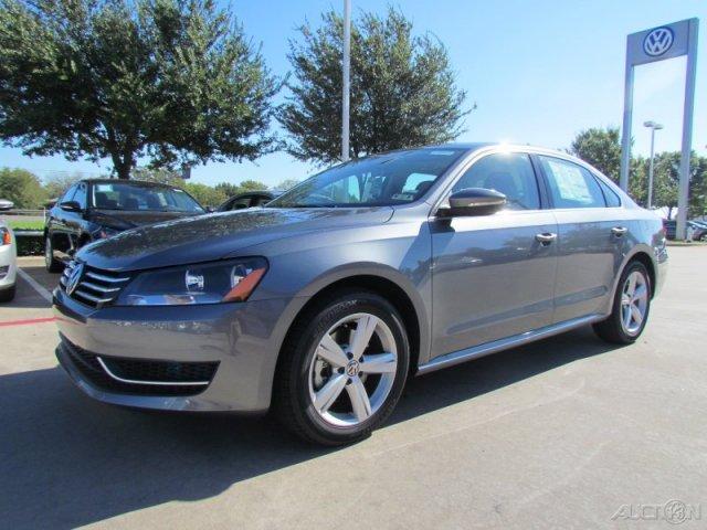 Volkswagen Passat LX Convertible Sedan