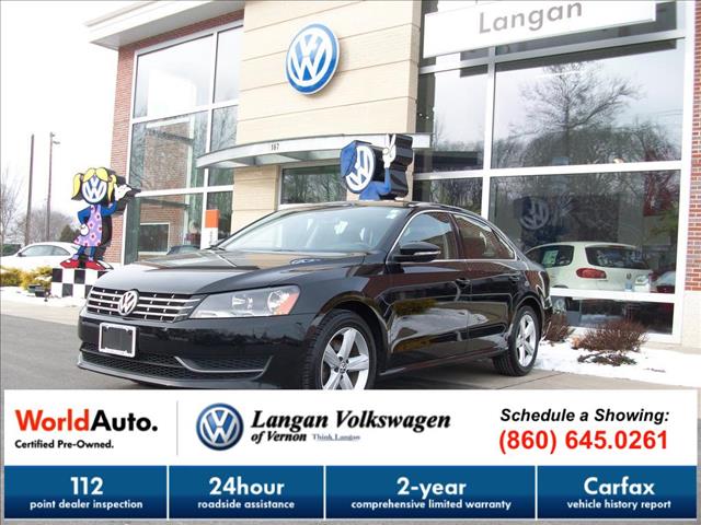 Volkswagen Passat 2012 photo 2