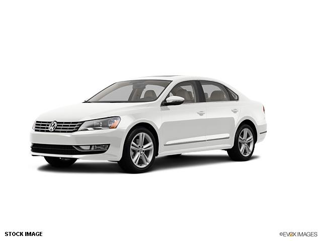Volkswagen Passat 2012 photo 3