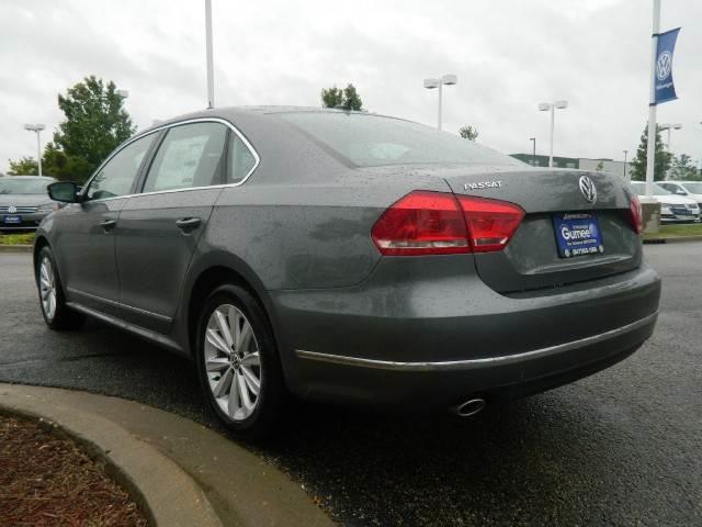 Volkswagen Passat 2013 photo 4