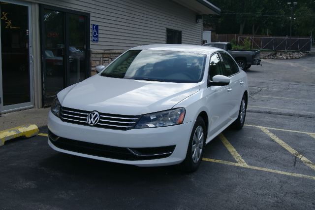 Volkswagen Passat 2013 photo 3