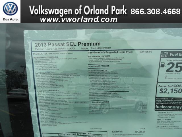 Volkswagen Passat 2013 photo 1