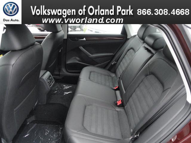Volkswagen Passat 2013 photo 3