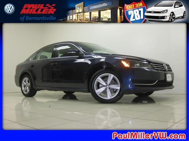 Volkswagen Passat 2013 photo 4