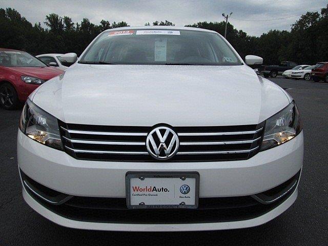 Volkswagen Passat 2013 photo 1