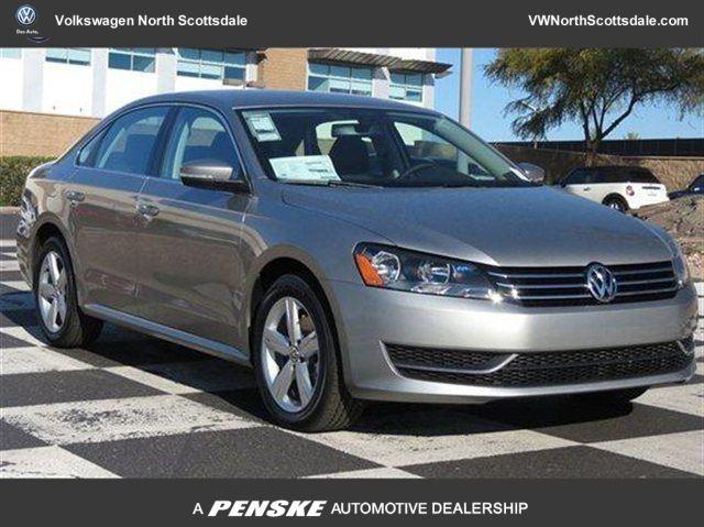 Volkswagen Passat 2013 photo 1
