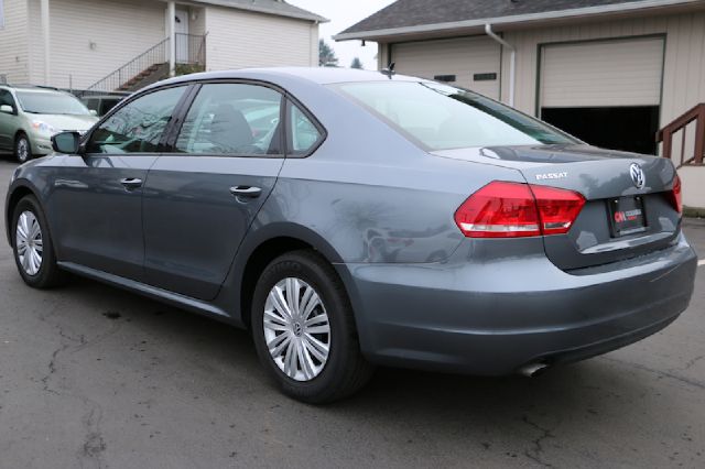 Volkswagen Passat 2014 photo 3