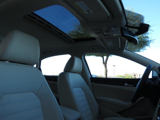 Volkswagen Passat 2004 4dr Sdn SE Other