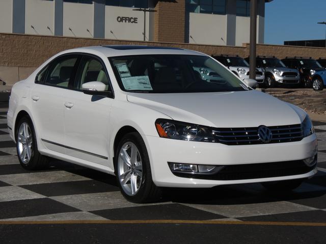 Volkswagen Passat 2014 photo 2