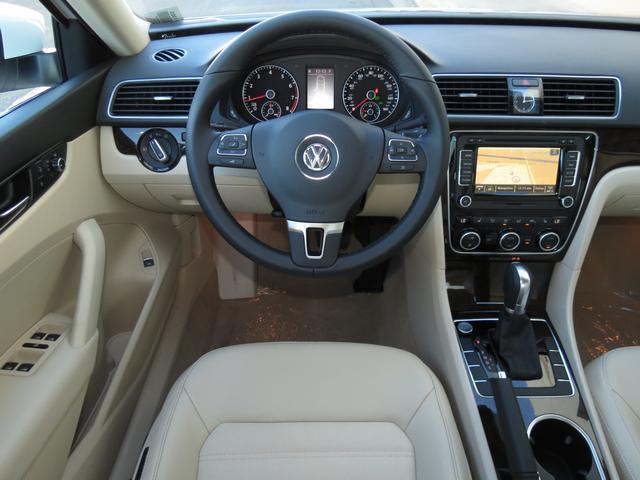 Volkswagen Passat 2014 photo 4