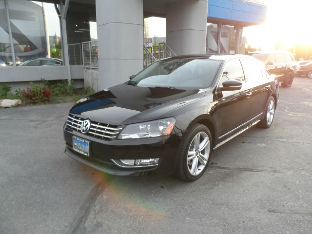 Volkswagen Passat 2014 photo 1