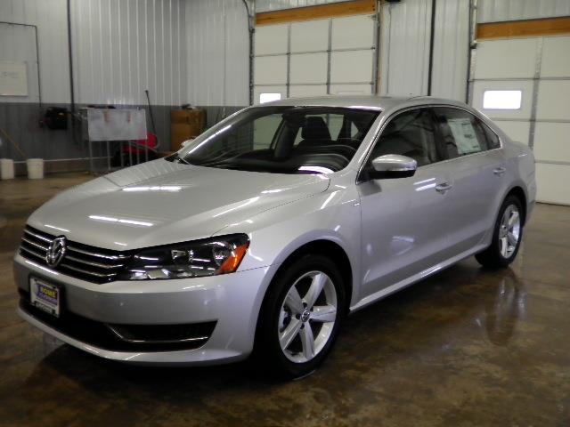 Volkswagen Passat 2014 photo 2