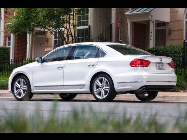 Volkswagen Passat 2014 photo 2