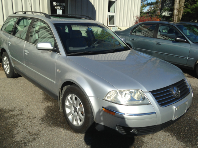 Volkswagen Passat Wagon 2001 photo 2