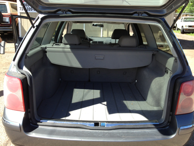 Volkswagen Passat Wagon FWD 4dr Sport Wagon