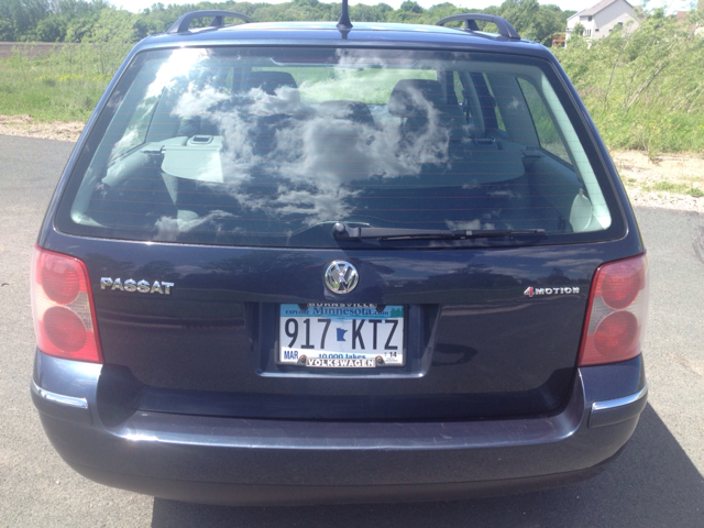 Volkswagen Passat Wagon 2005 photo 2