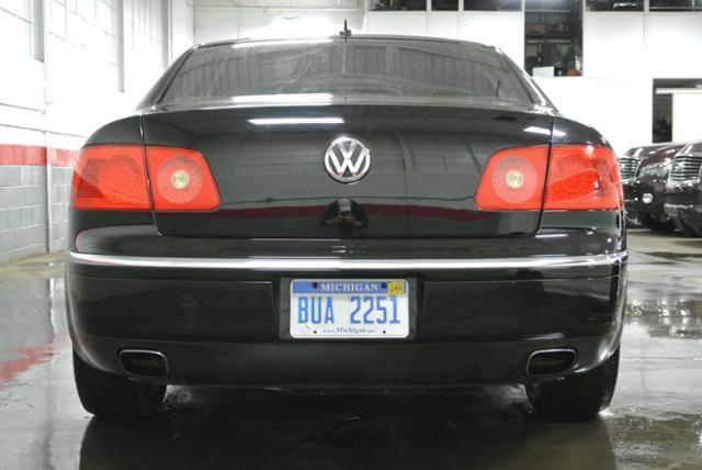 Volkswagen Phaeton 2004 photo 20