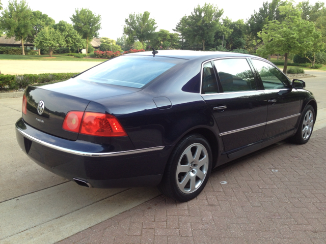 Volkswagen Phaeton 2004 photo 12