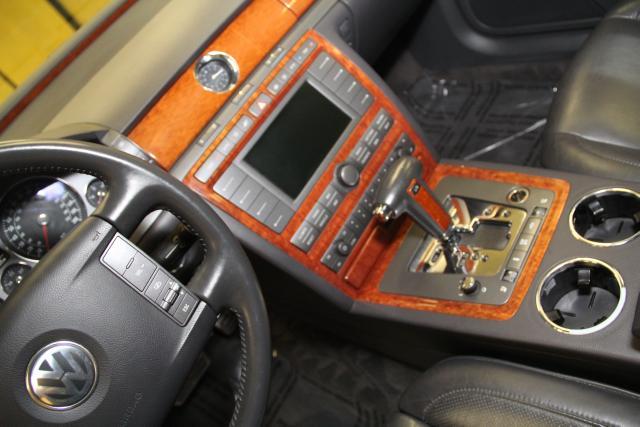 Volkswagen Phaeton 2004 photo 11