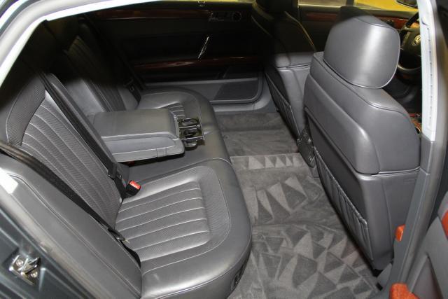 Volkswagen Phaeton 2004 photo 24