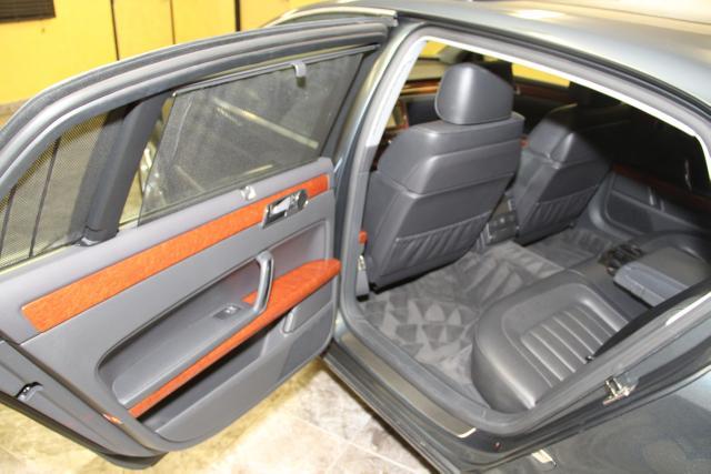 Volkswagen Phaeton 2004 photo 43