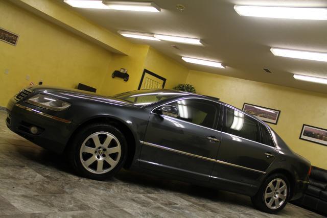Volkswagen Phaeton 2004 photo 45
