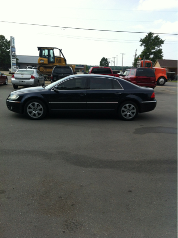 Volkswagen Phaeton SE-R Sedan