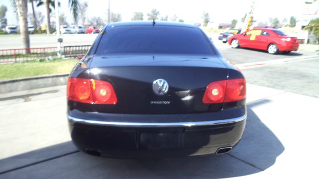 Volkswagen Phaeton 2005 photo 2