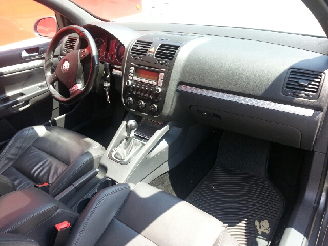 Volkswagen R32 2008 photo 1