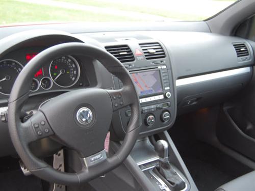 Volkswagen R32 2008 photo 2