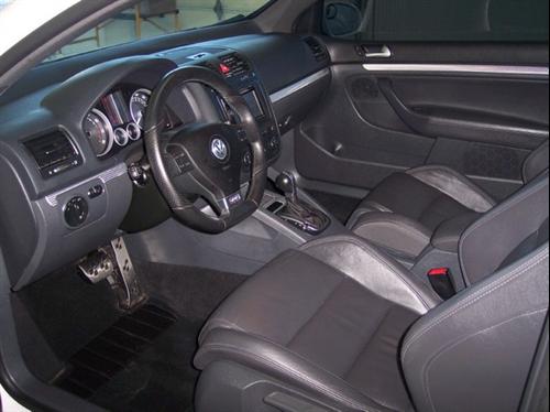 Volkswagen R32 2008 photo 2