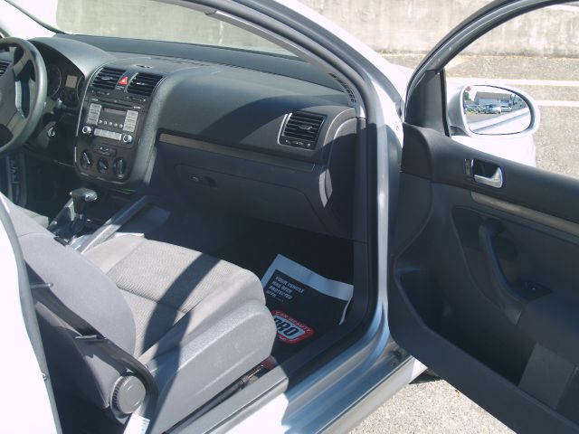 Volkswagen Rabbit 2007 photo 2