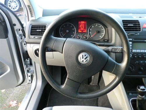 Volkswagen Rabbit 2008 photo 3