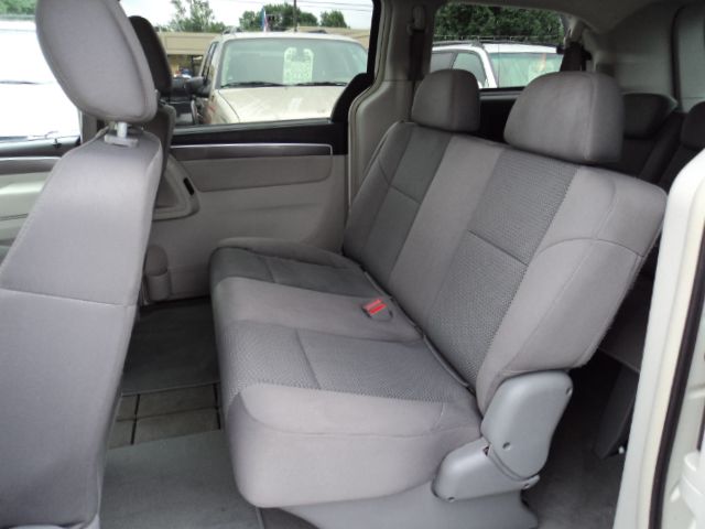 Volkswagen Routan 2009 photo 4