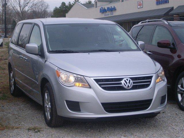 Volkswagen Routan Premiun MiniVan