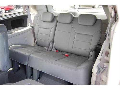 Volkswagen Routan 2010 photo 5